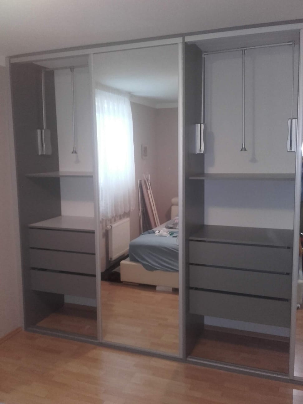 Práce 68