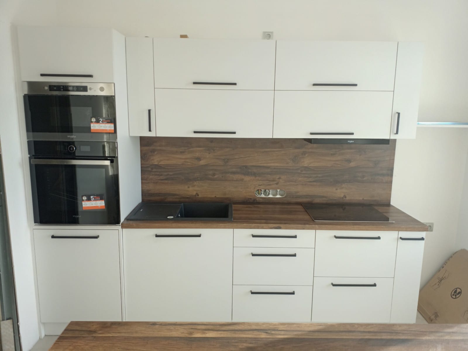 Práce 72